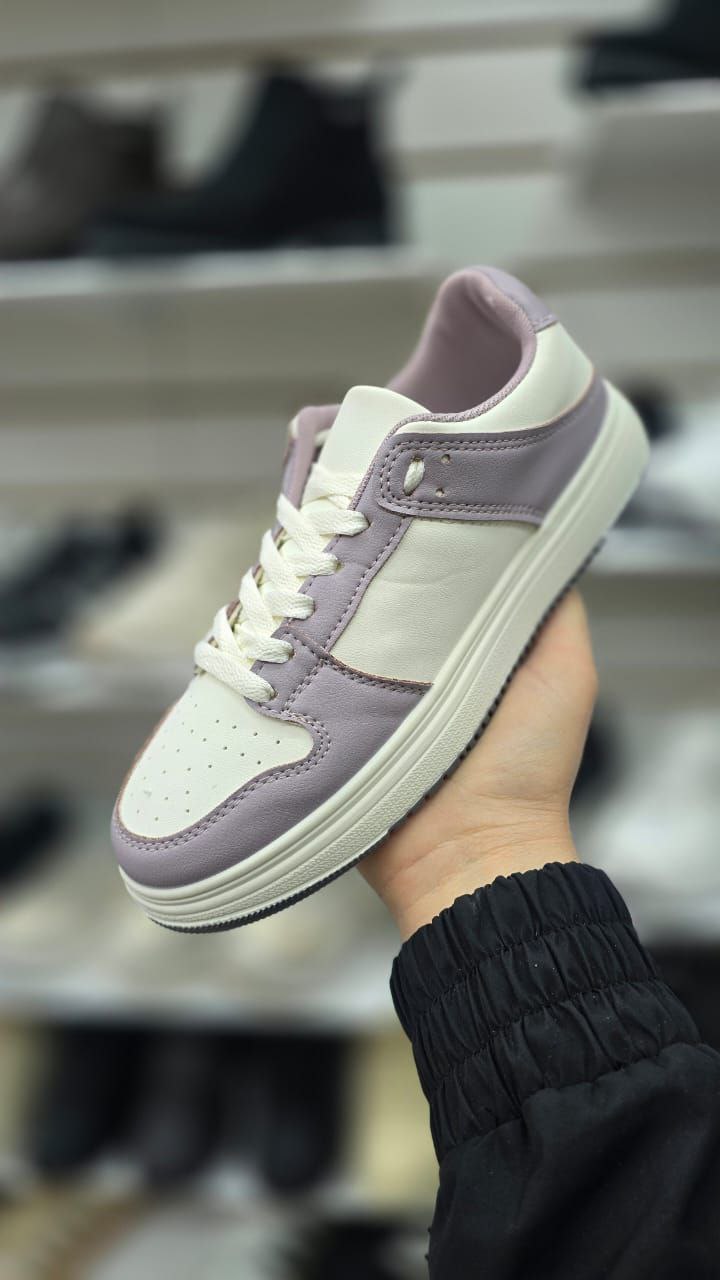 фото весенние женские кроссовки оптом