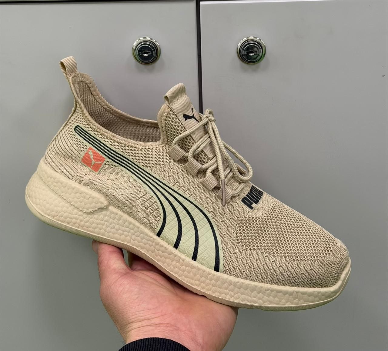 фото весенние мужские кроссовки оптом с доставкой