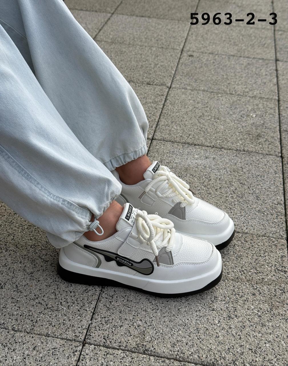 фото весенние кроссовки для девочек оптом