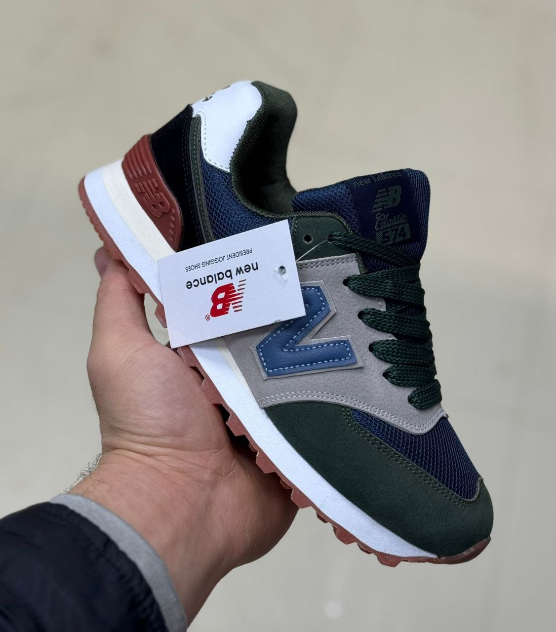 фото весенние женские кроссовки оптом