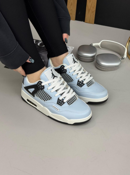 фото весенние женские кроссовки оптом