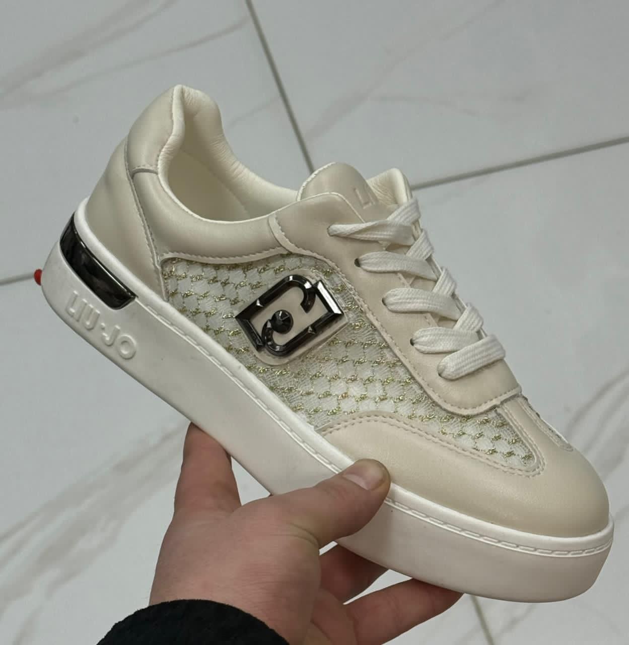 фото весенние женские кроссовки оптом