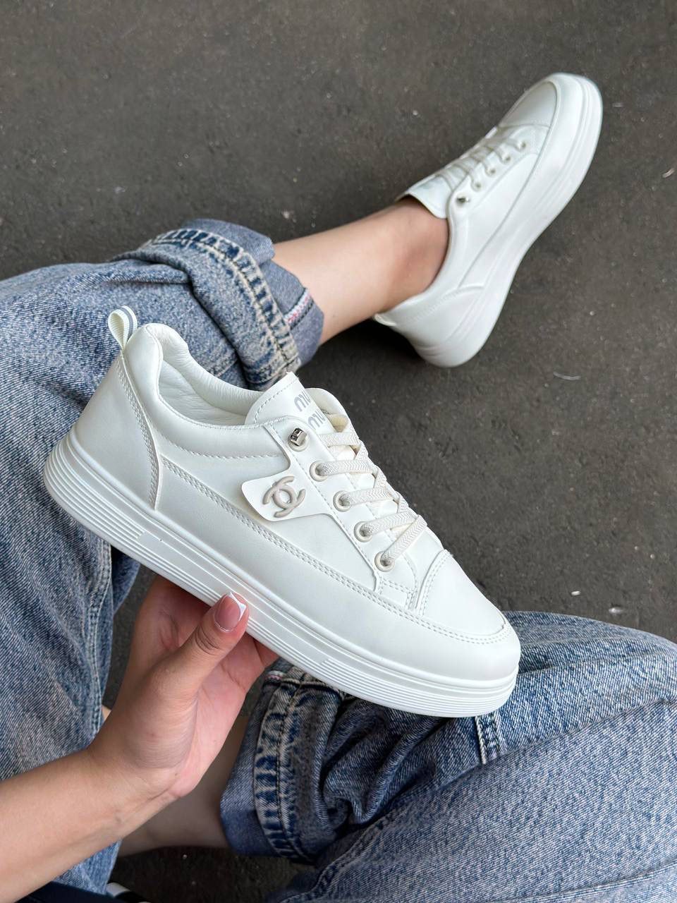 фото весенние женские кроссовки оптом