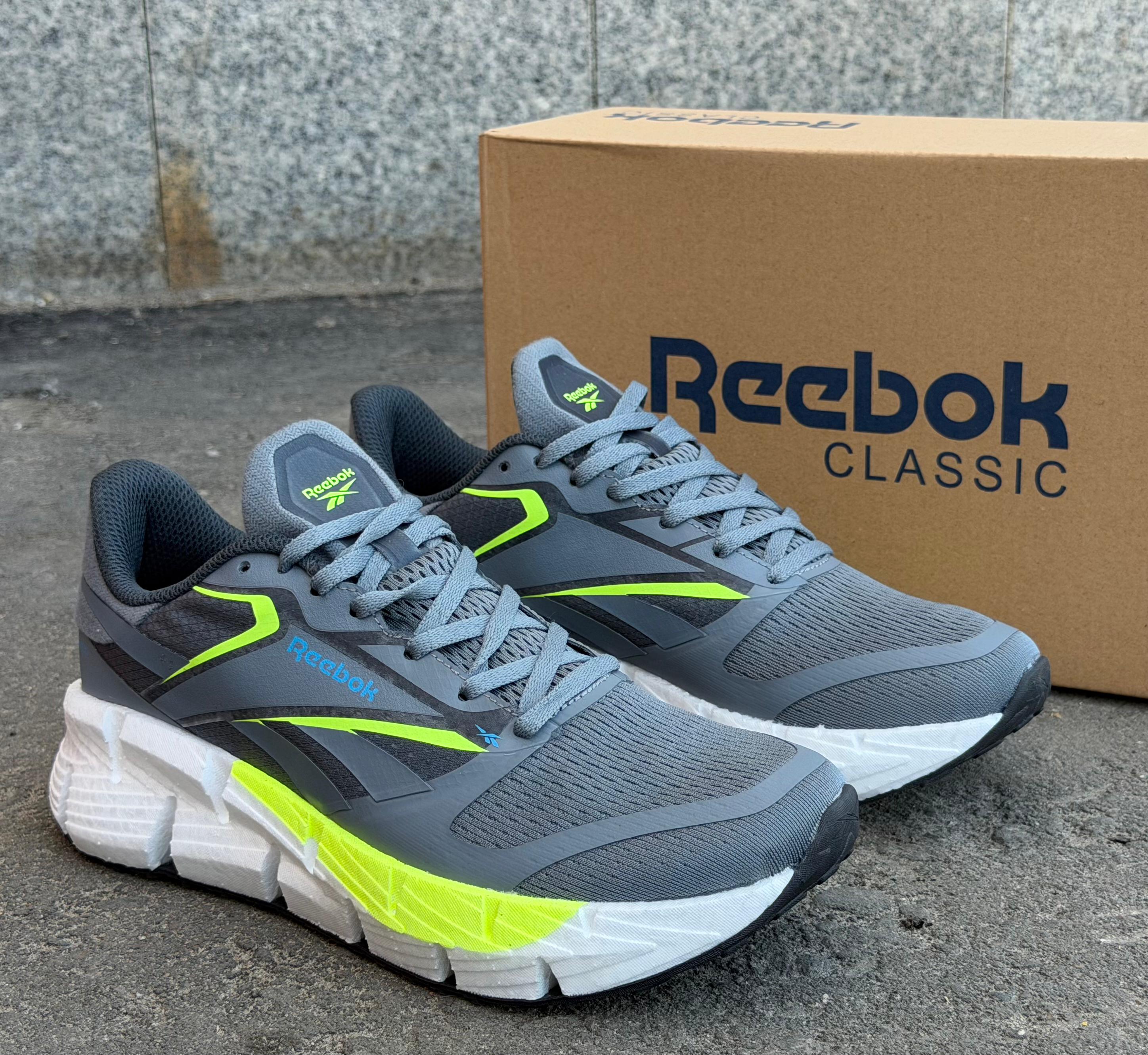 фото мужские осенние кроссовки reebok classic 434423 оптом