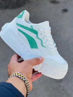 фото весенние женские кроссовки оптом