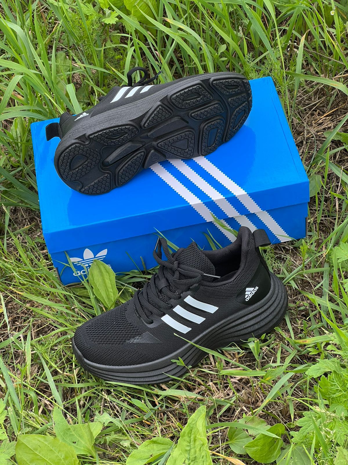 фото мужские черные кроссовки adidas 672308 оптом