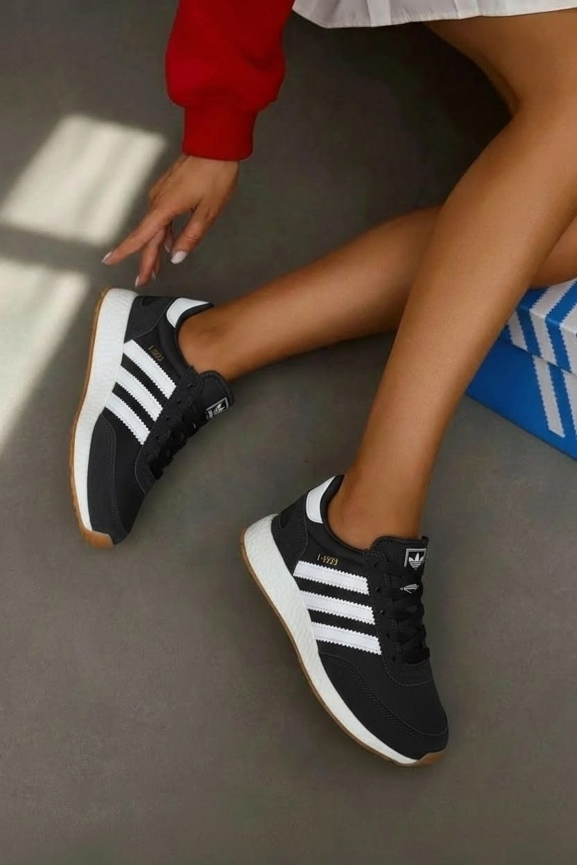 фото весенние женские кроссовки оптом