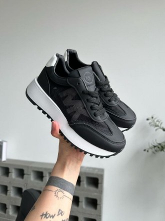 фото весенние женские кроссовки оптом