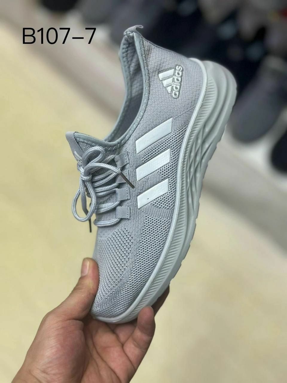 фото летние женские кроссовки оптом