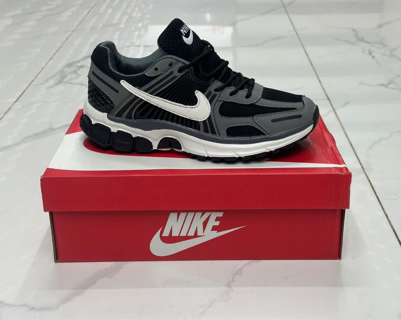 фото весенние мужские кроссовки оптом с доставкой