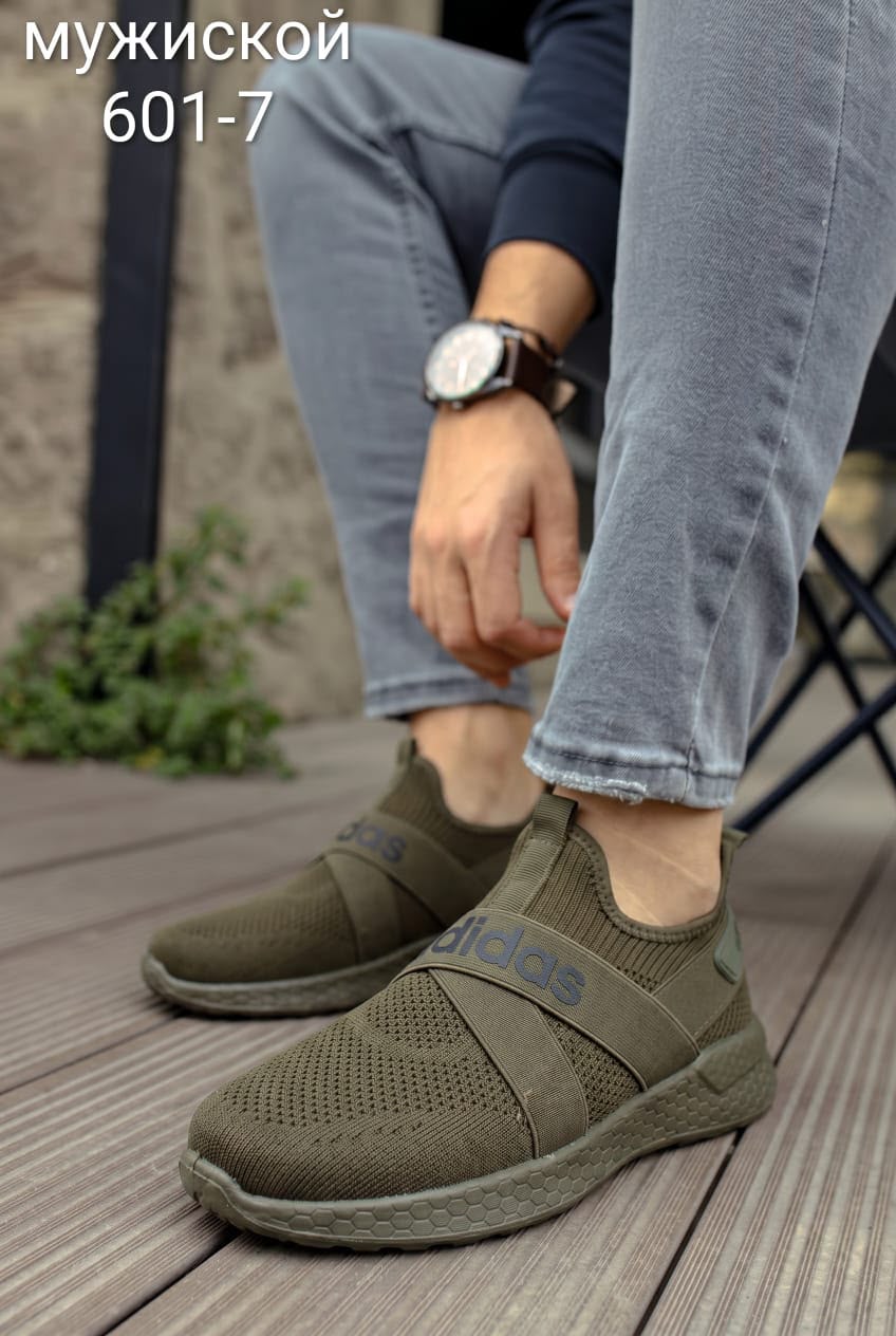 фото Мужские белые кроссовки с логотипом Adidas 363533 оптом с доставкой
