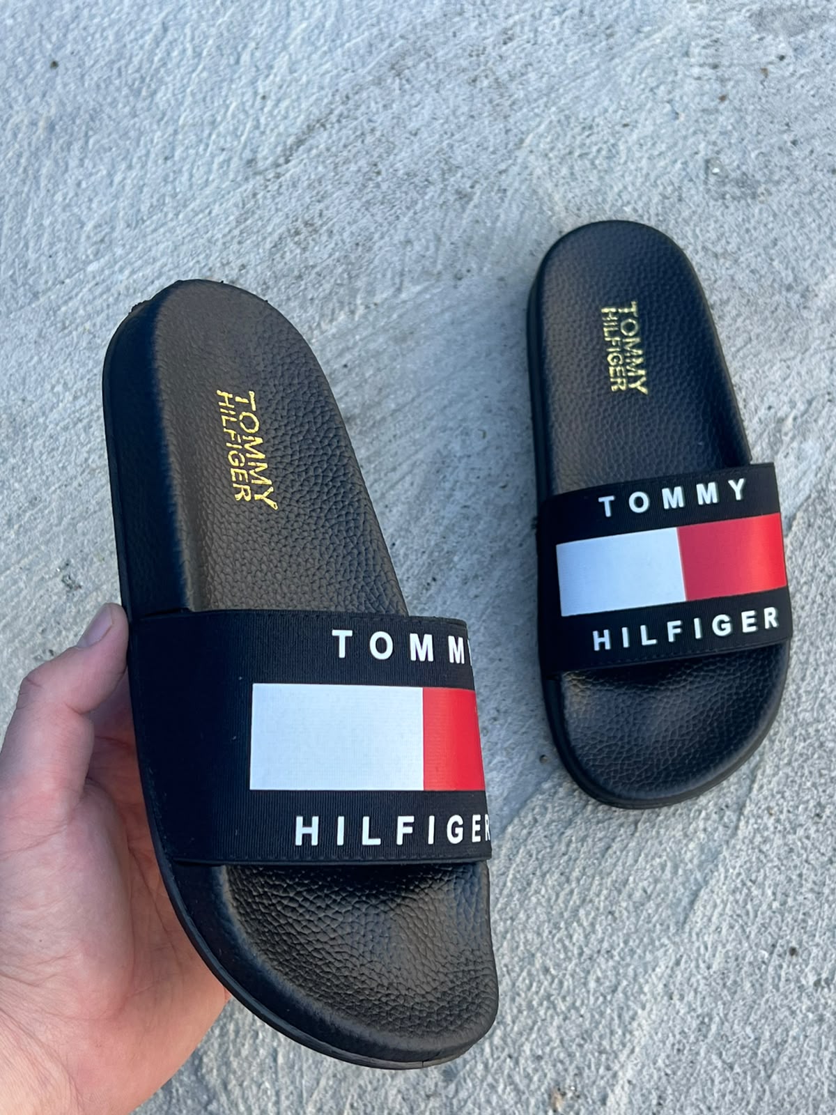 фото женские черные шлепки tommy hilfiger 283921 оптом