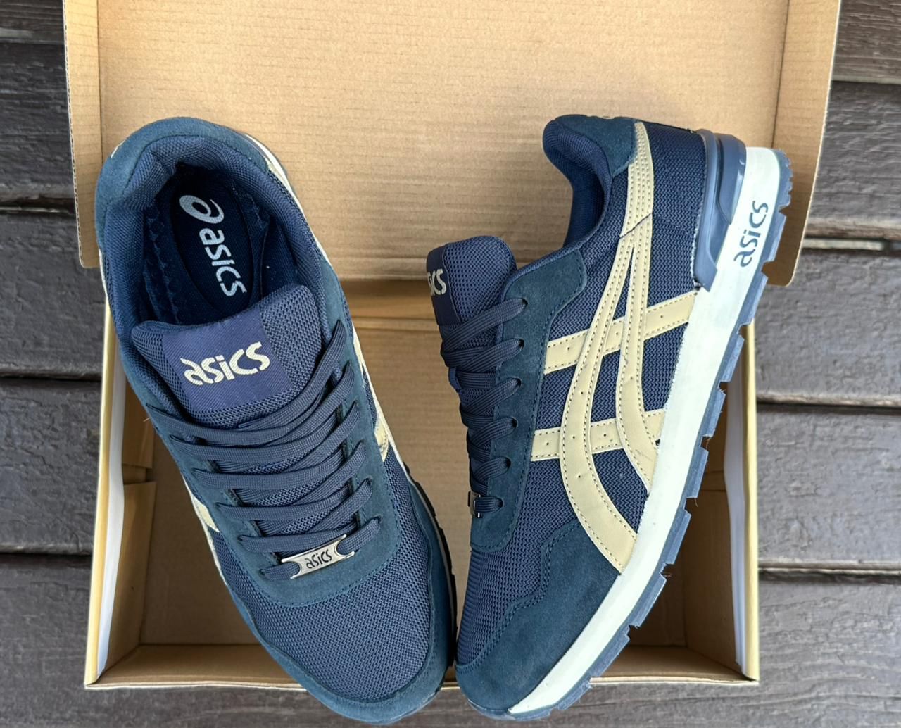 фото мужские осенние кроссовки asics 580504 оптом