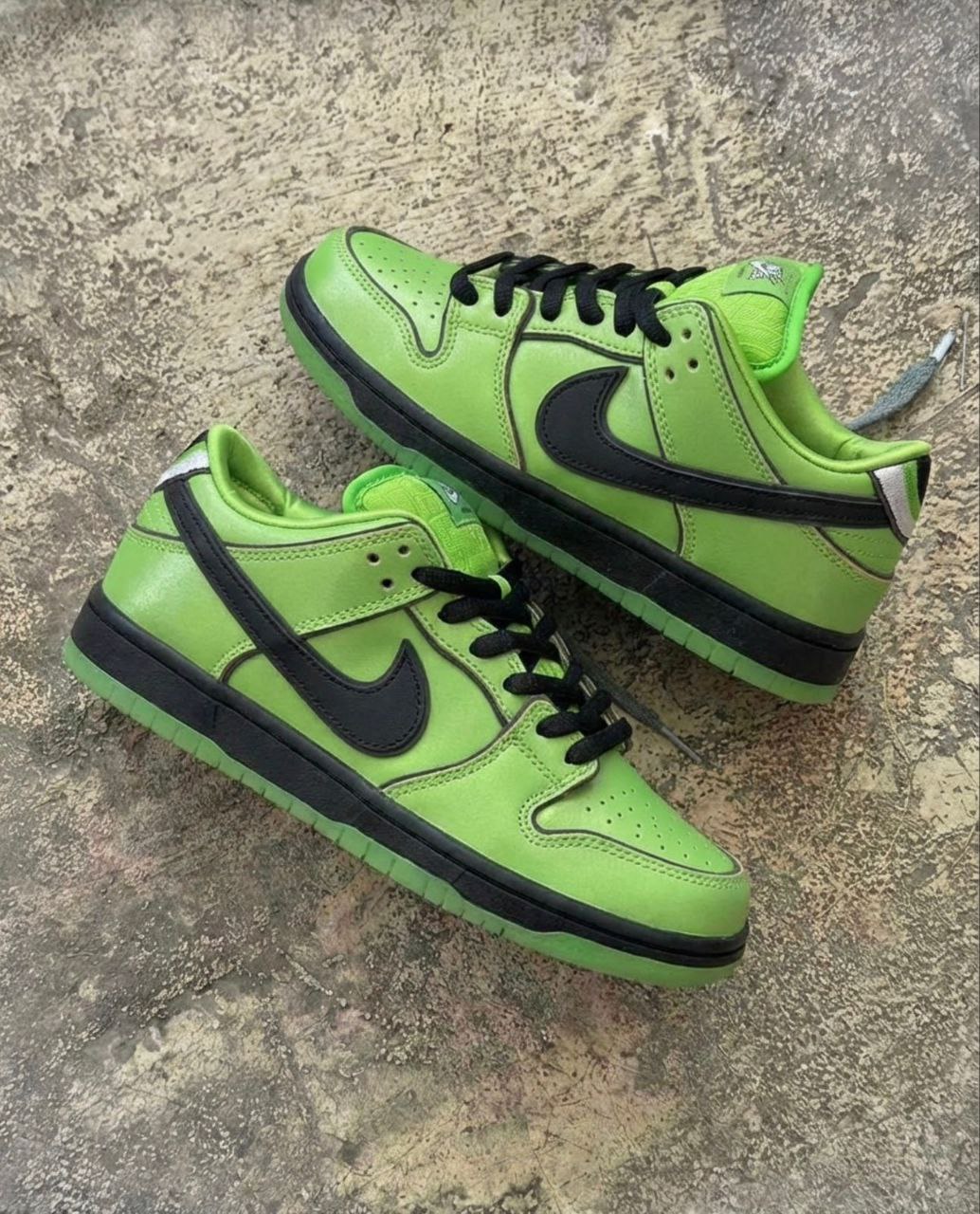 фото весенние женские кроссовки оптом