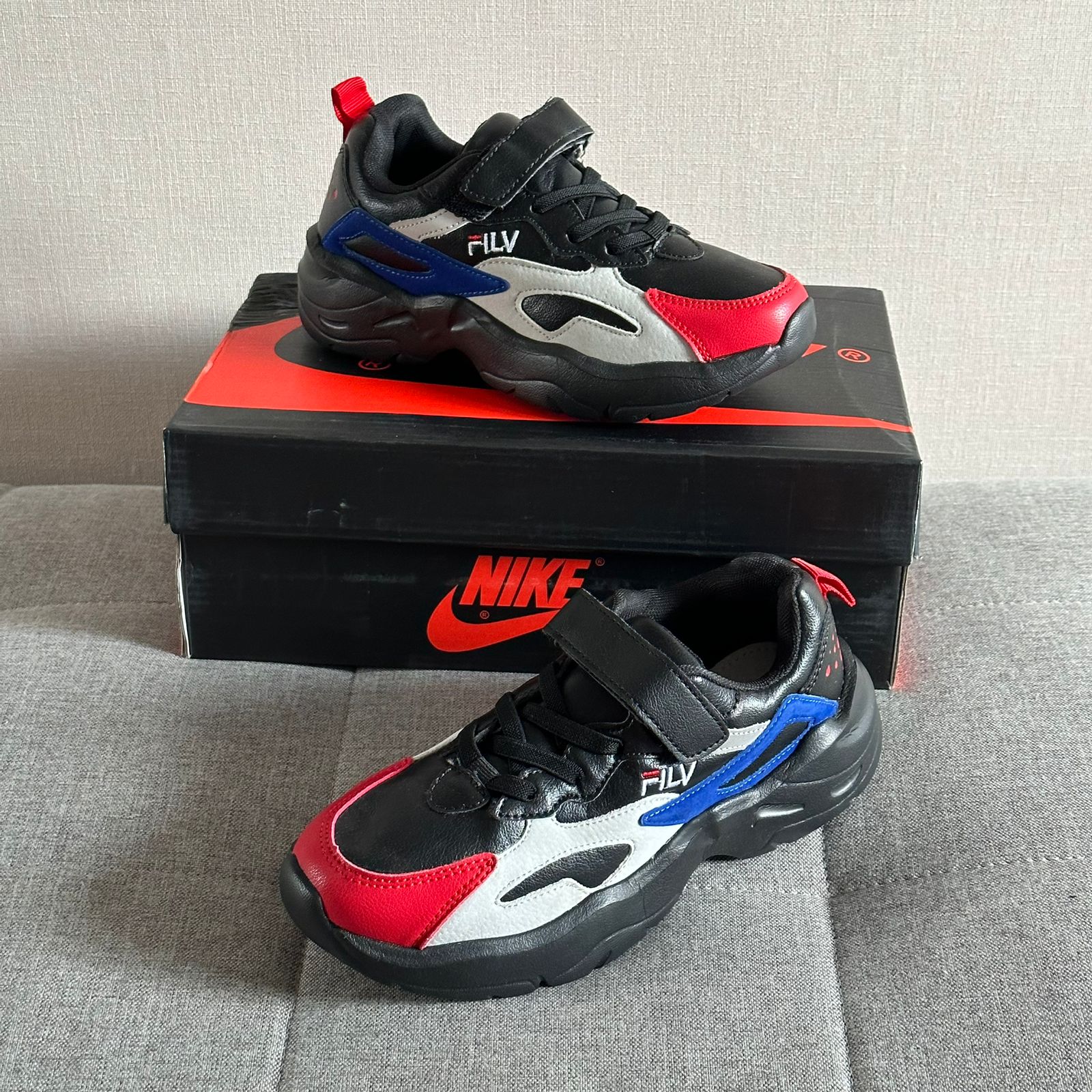 фото весенние кроссовки для мальчиков оптом