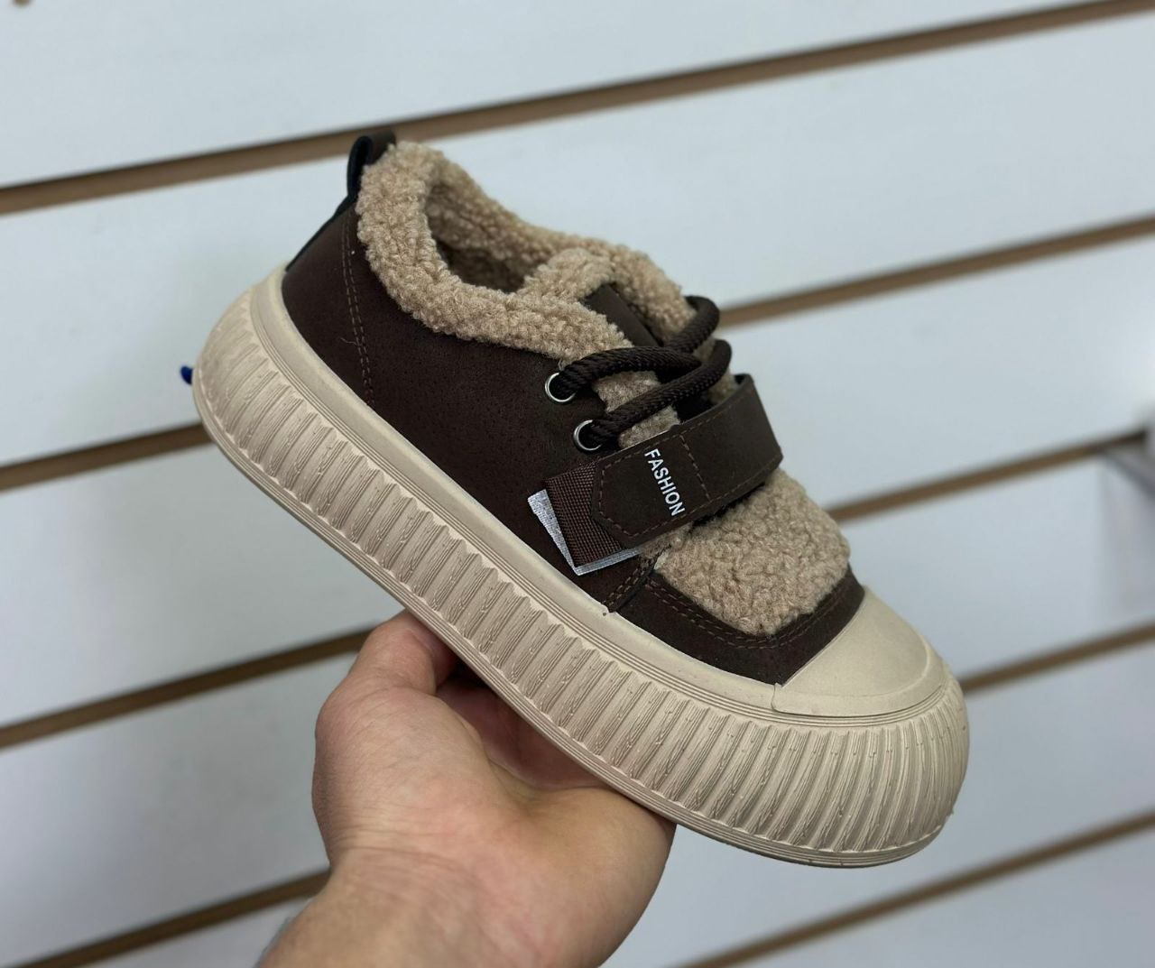 фото зимние женские кроссовки оптом с доставкой