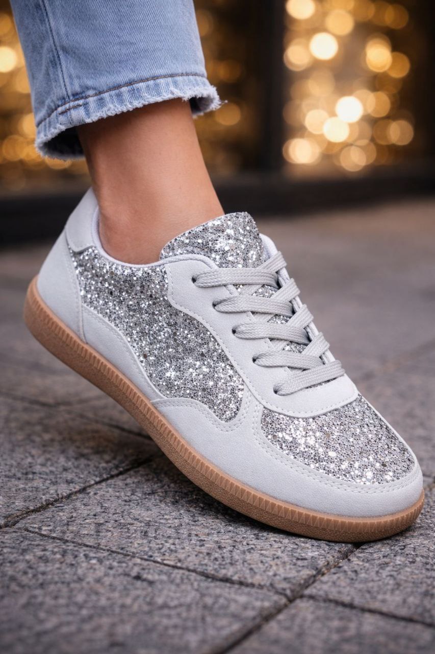 фото весенние женские кроссовки оптом