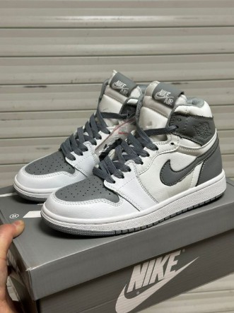 фото весенние женские кроссовки оптом