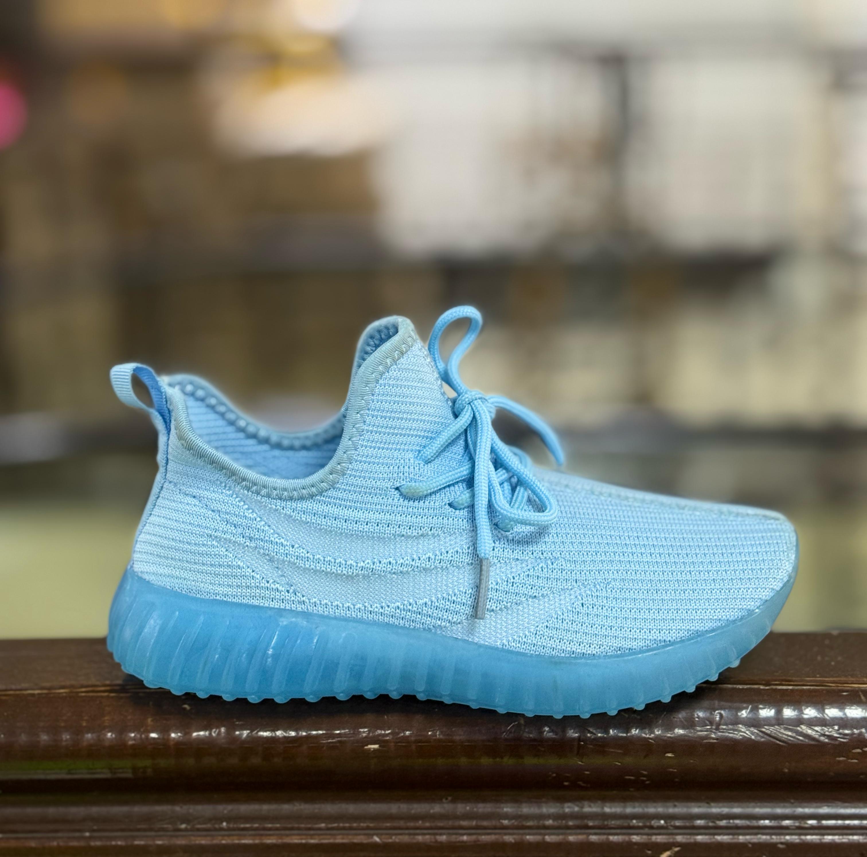 фото весенние кроссовки для девочек оптом