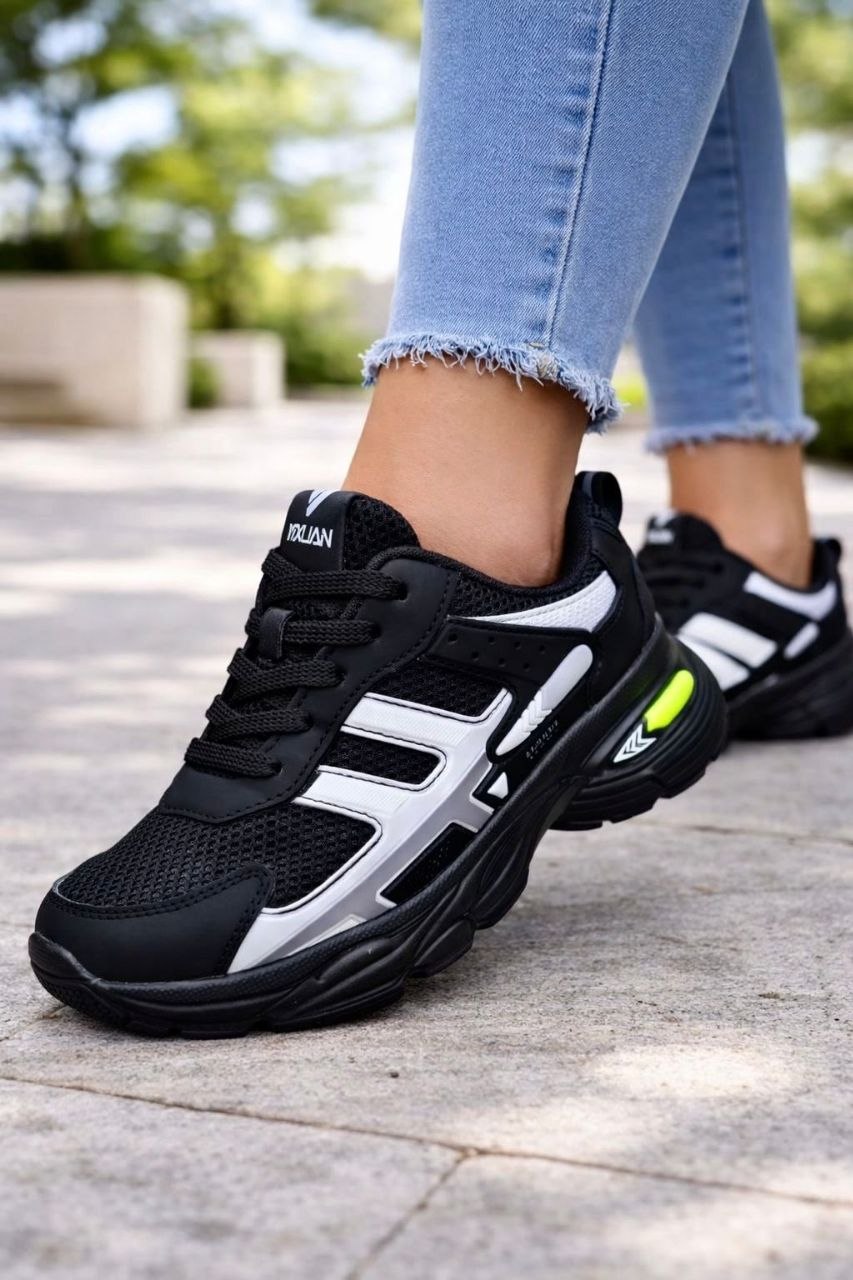 фото весенние женские кроссовки оптом