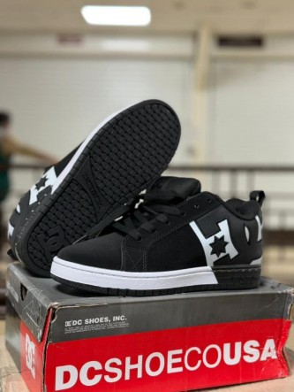 фото весенние мужские кроссовки оптом с доставкой