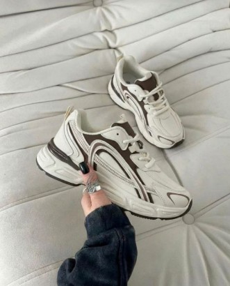 фото весенние женские кроссовки оптом