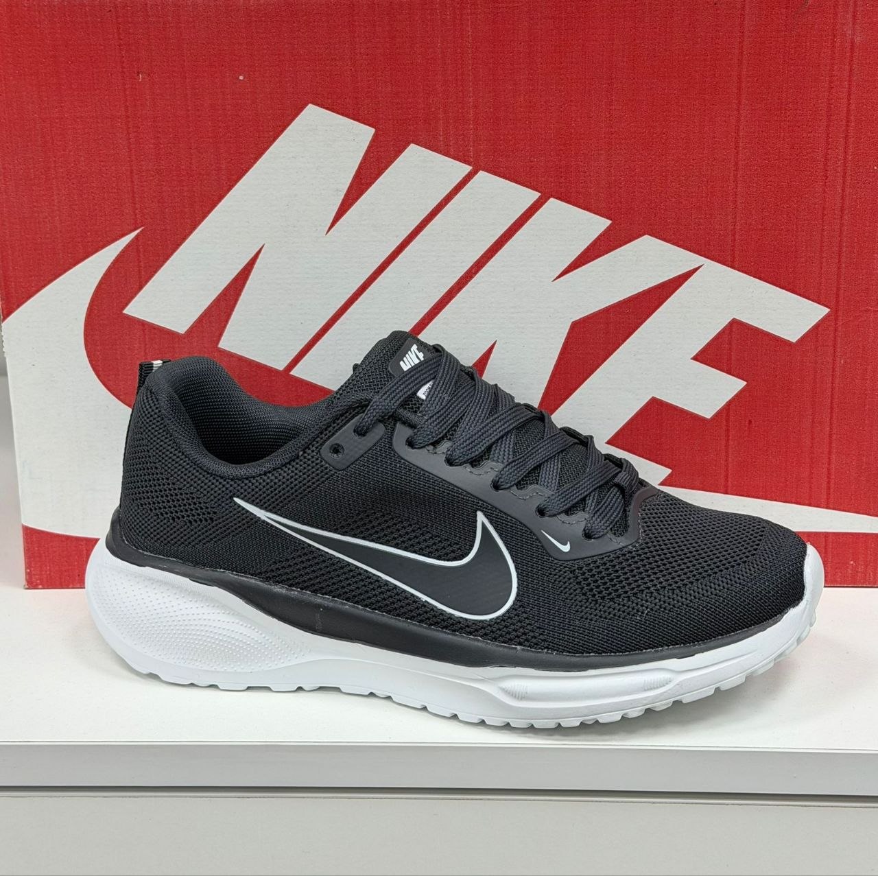 фото весенние женские кроссовки оптом