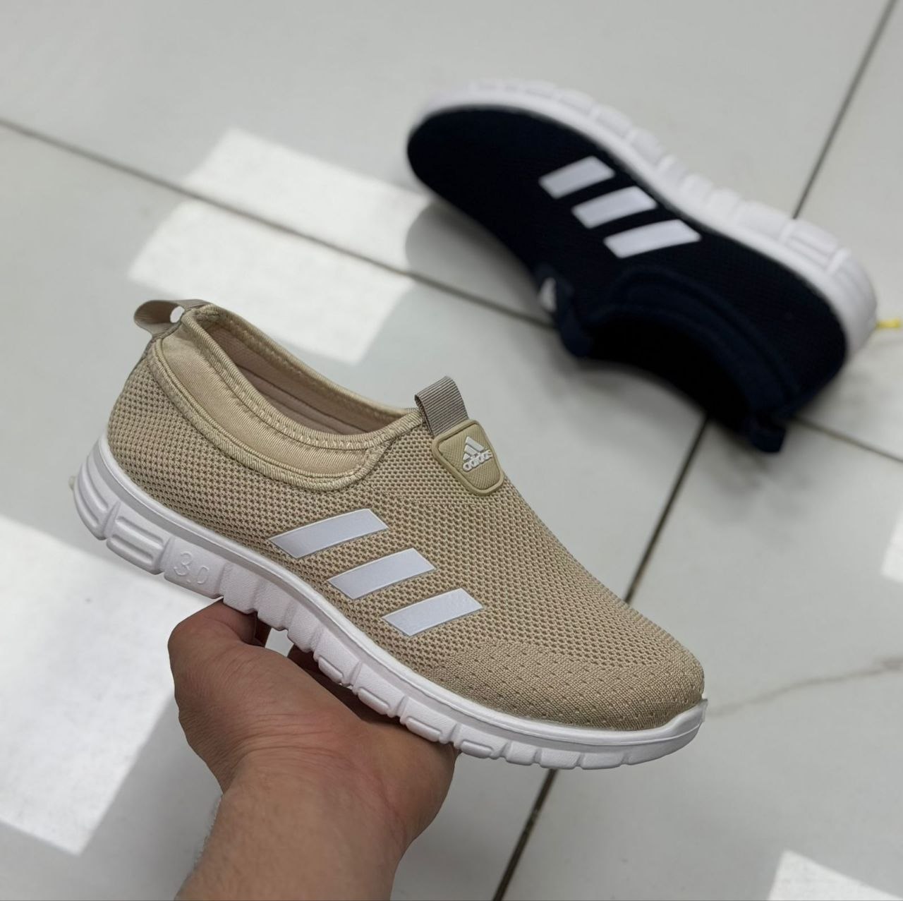 фото весенние женские кроссовки оптом