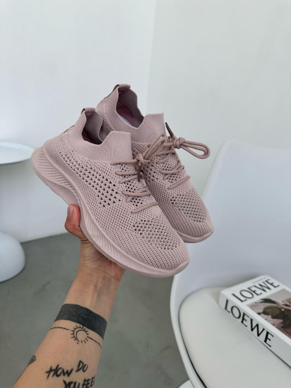 фото весенние женские кроссовки оптом