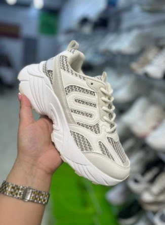 фото весенние женские кроссовки оптом