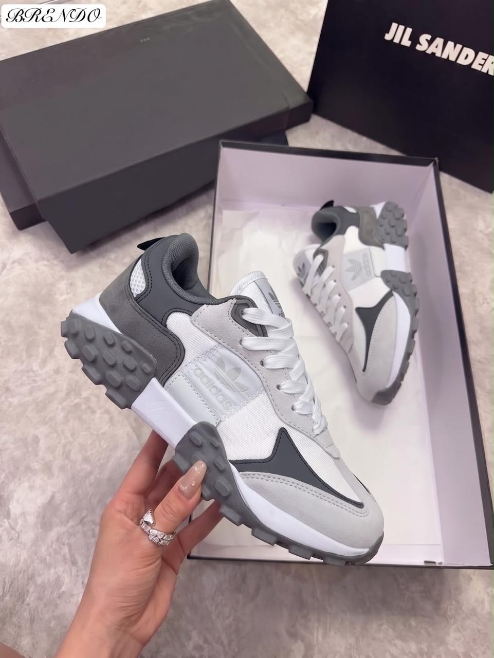 фото Женские осенние кроссовки Adidas 801190 оптом на лето для мужчин