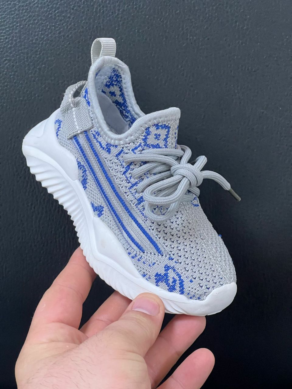 фото весенние кроссовки для мальчиков оптом