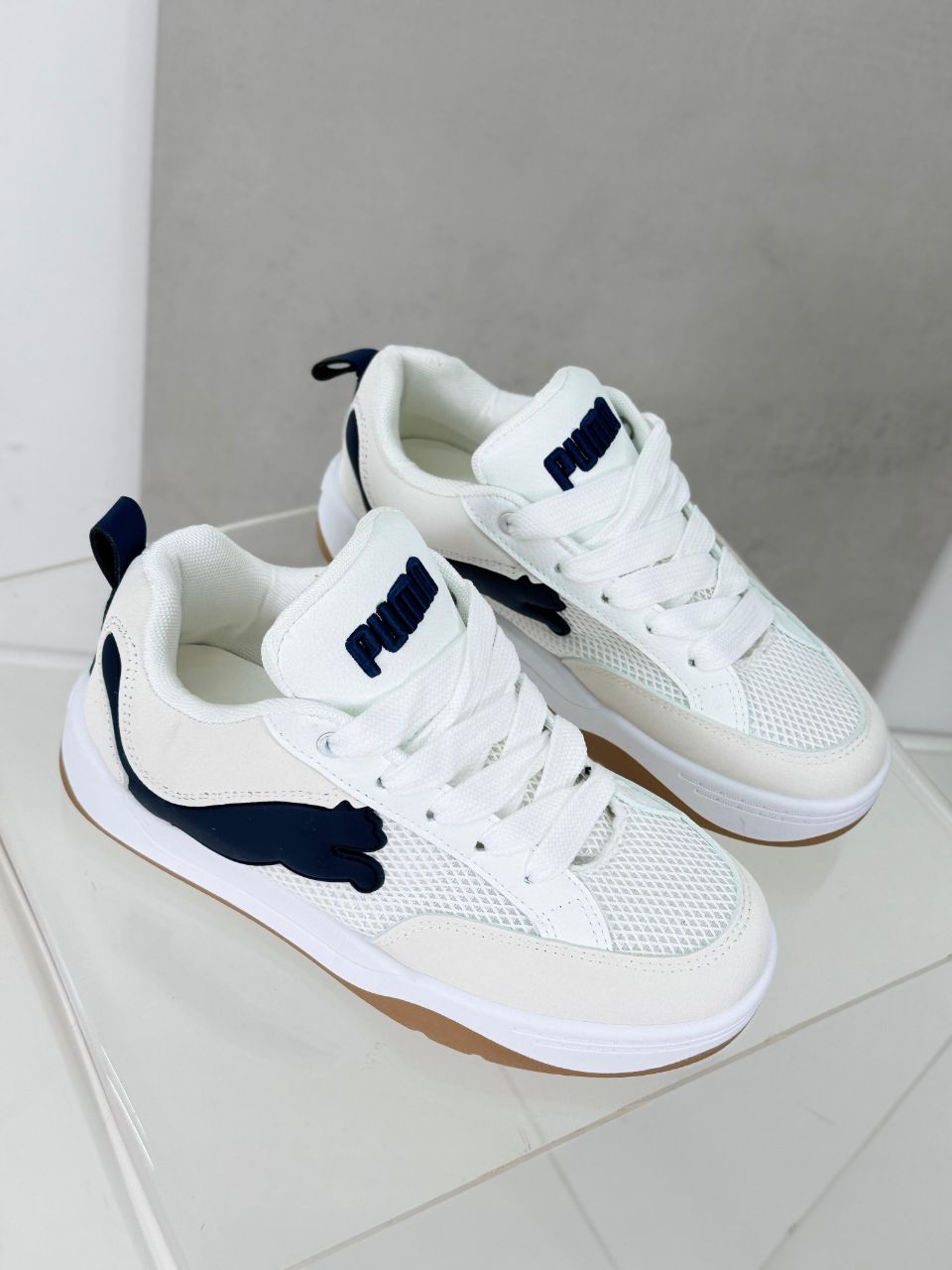 фото весенние женские кроссовки оптом