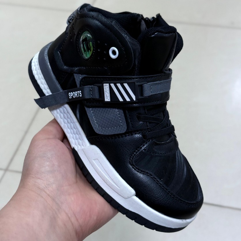 фото весенние кроссовки для мальчиков оптом