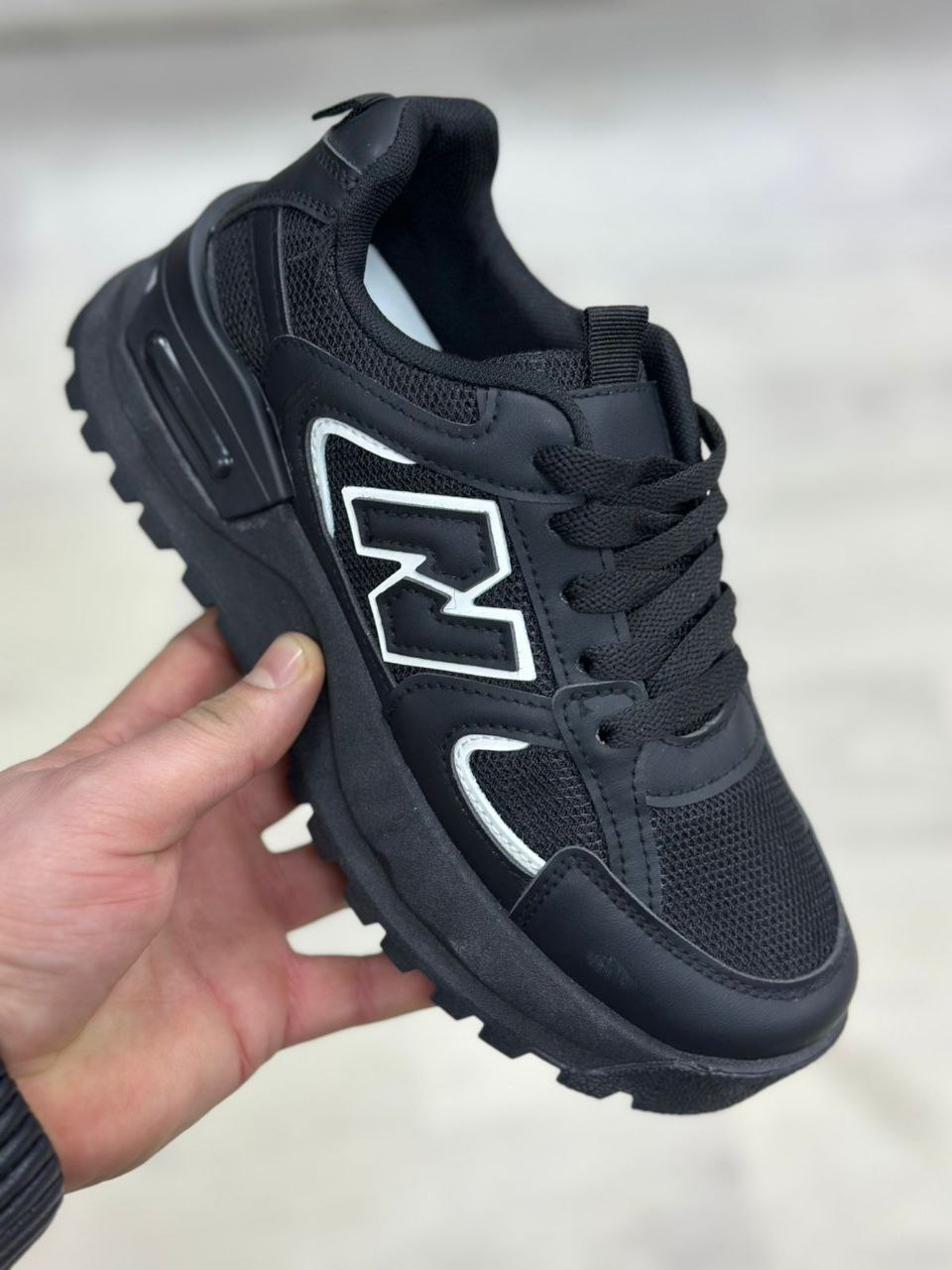 фото весенние женские кроссовки оптом