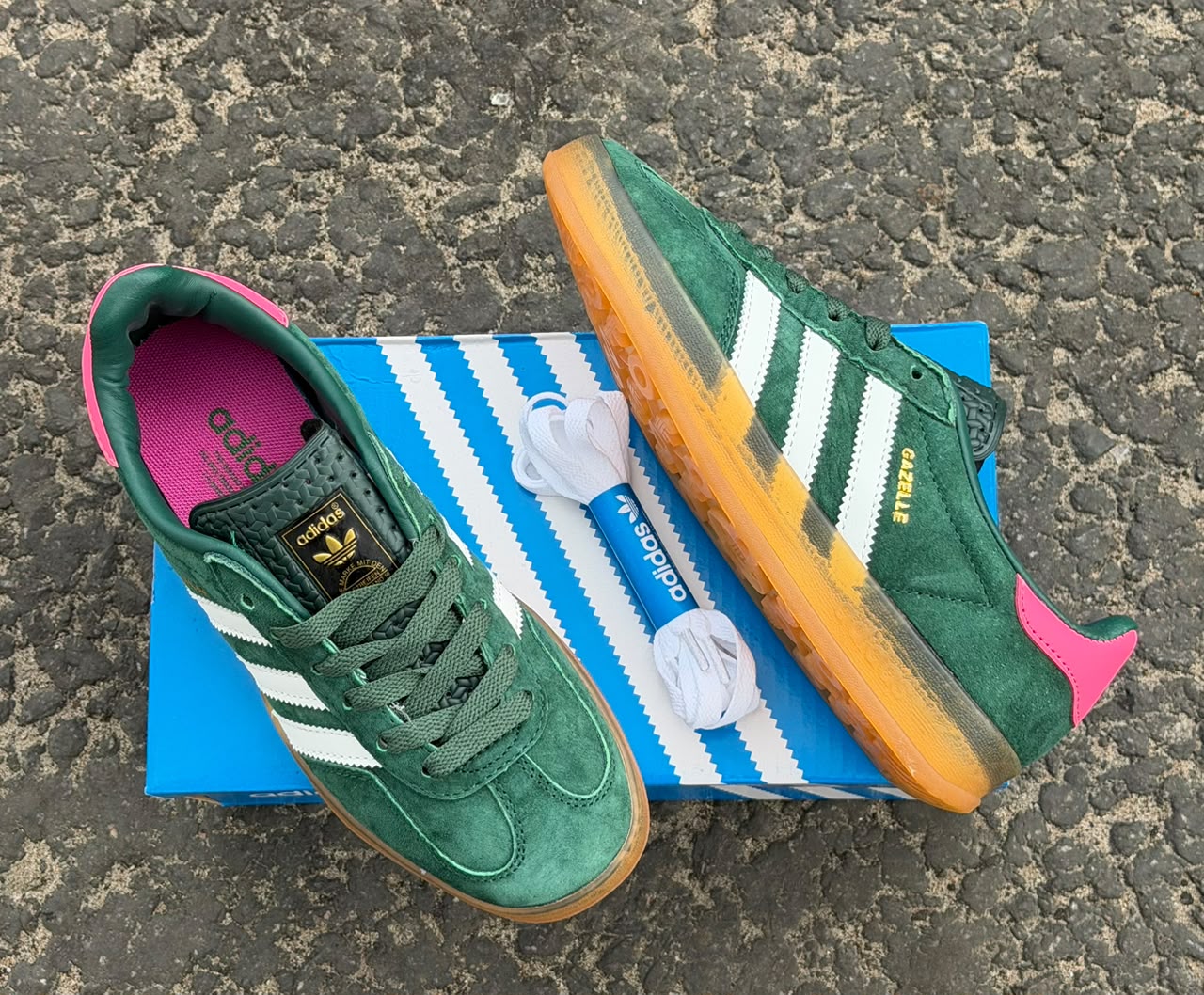 фото Женские осенние кроссовки Adidas Gazelle 946192 оптом на лето для мужчин