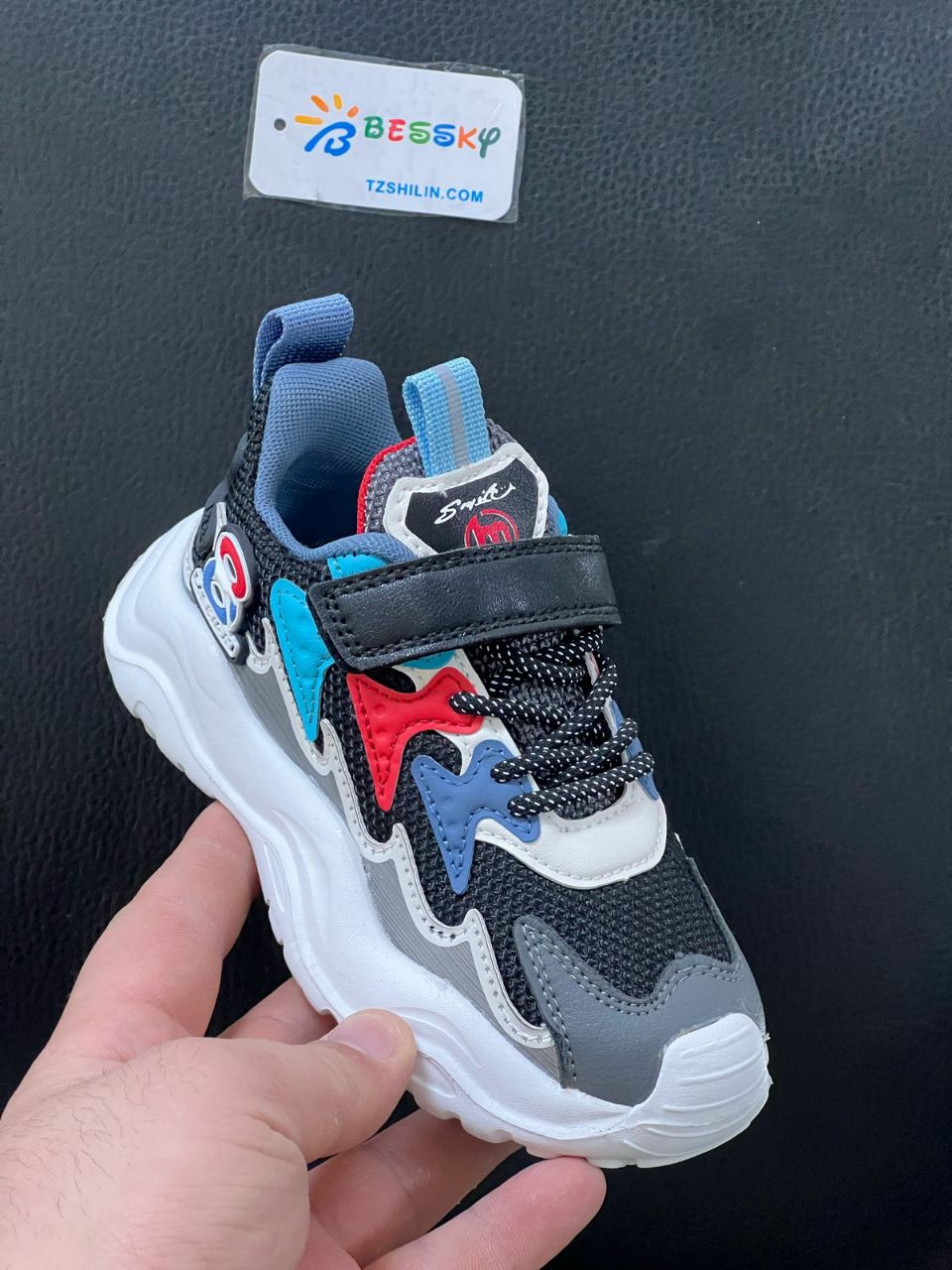 фото весенние кроссовки для мальчиков оптом