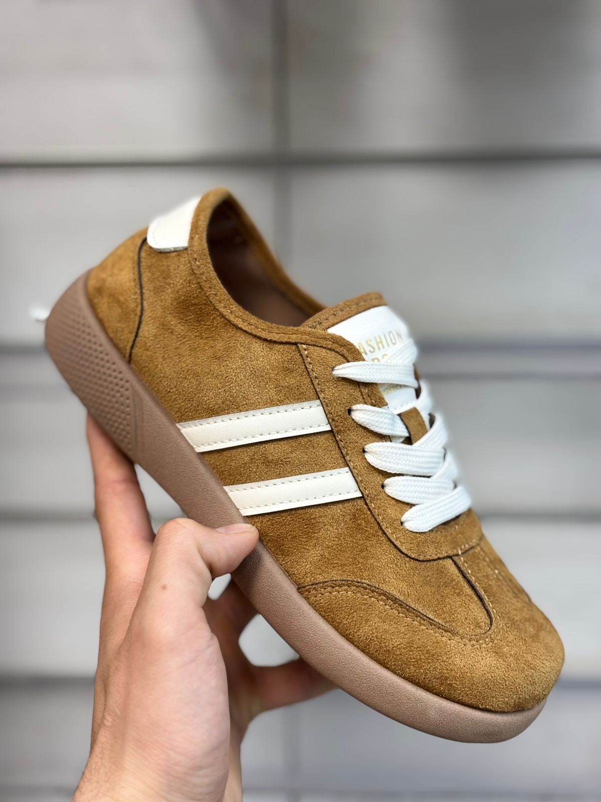 фото женские весенние кроссовки 182662 оптом