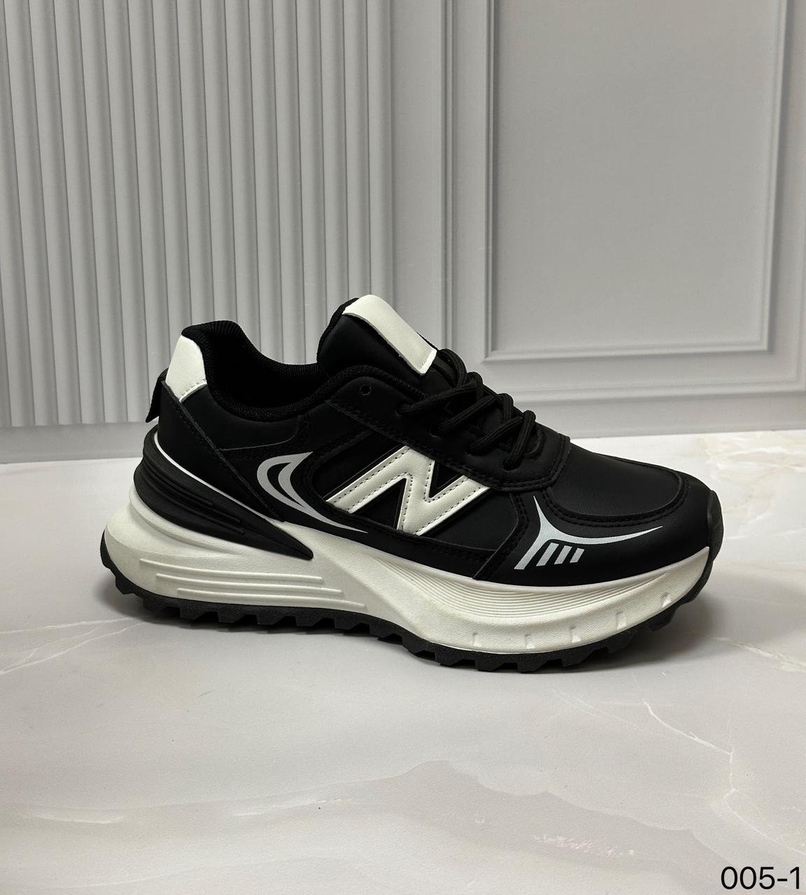 фото весенние женские кроссовки оптом