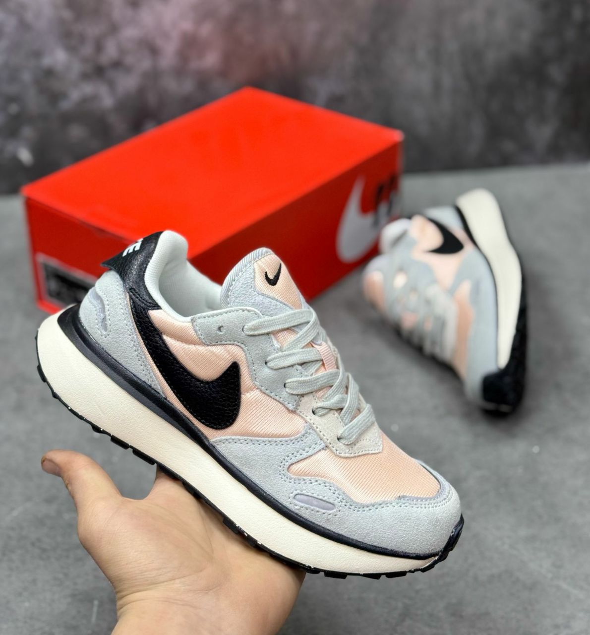 фото весенние женские кроссовки оптом