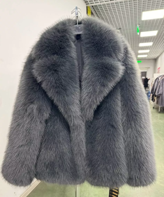 картинка Шуба от магазина Одежда+