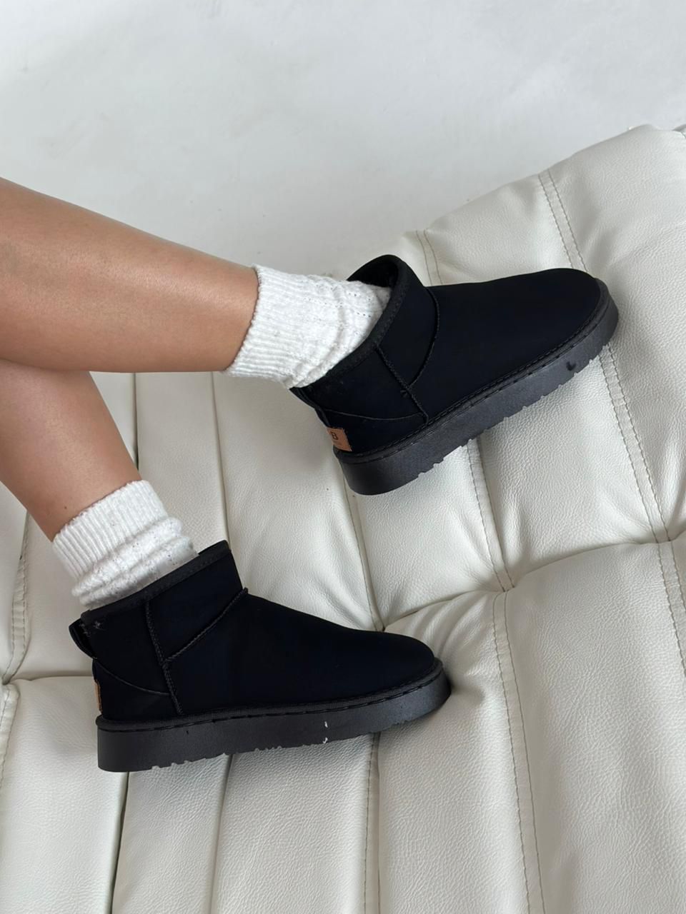 фото nike air женские зимние угги размер: 36,37,38,38,39,39,40,41  зимние женские угги оптом