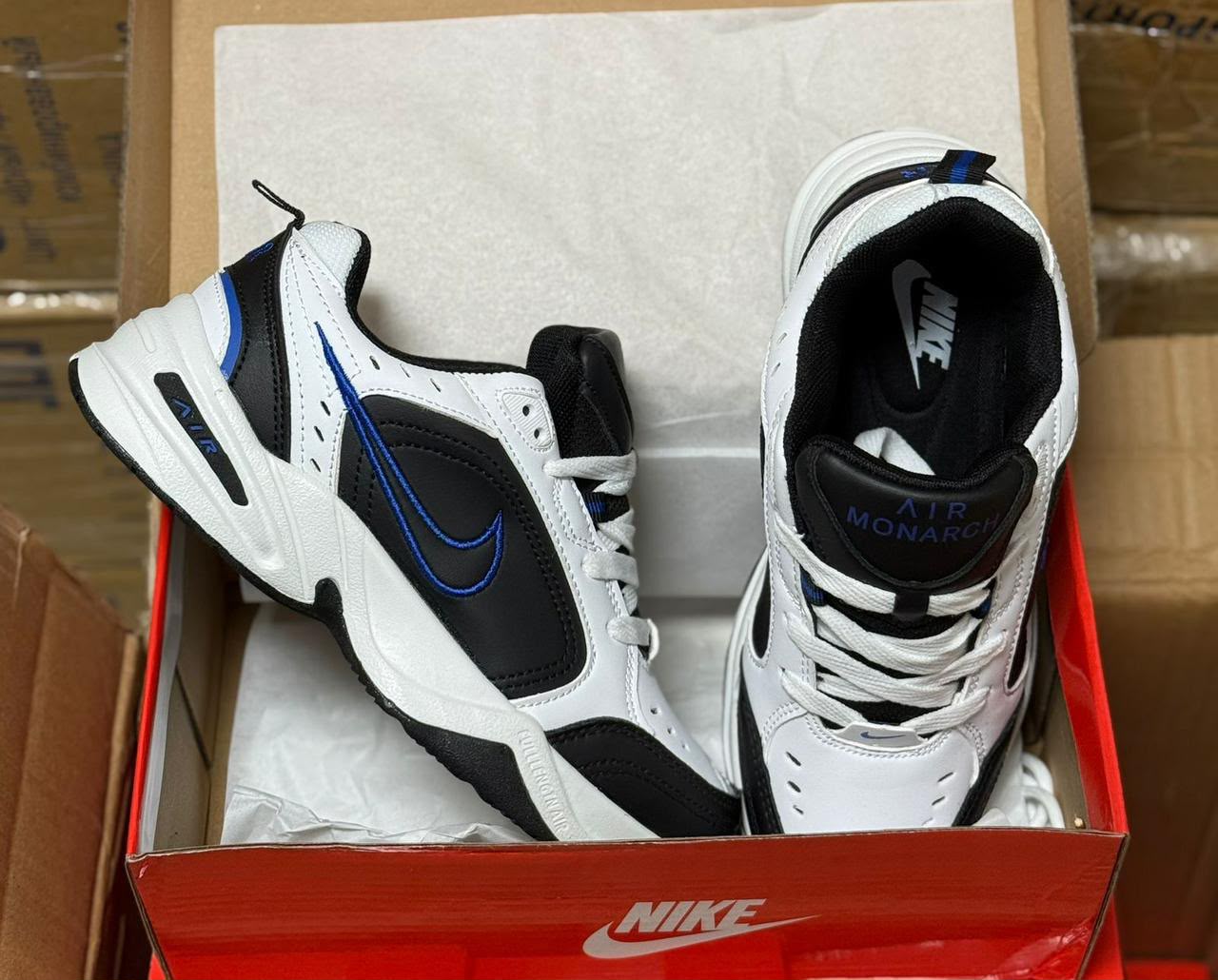 картинка Мужские кроссовки Nike Air Monarch 928424 от магазина Одежда+