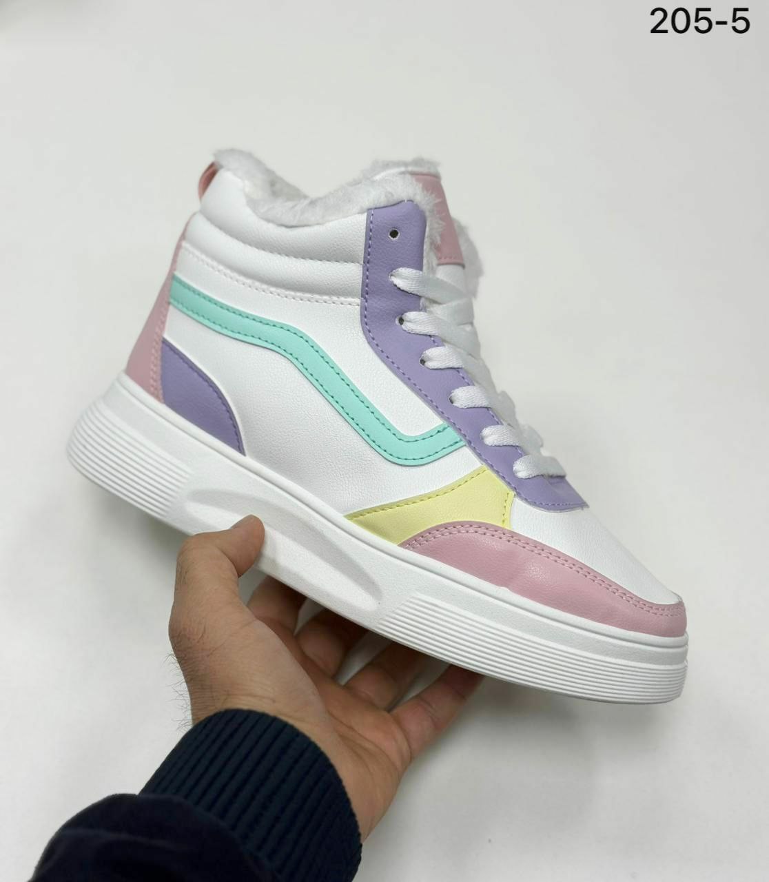 фото зимние женские кроссовки оптом с доставкой