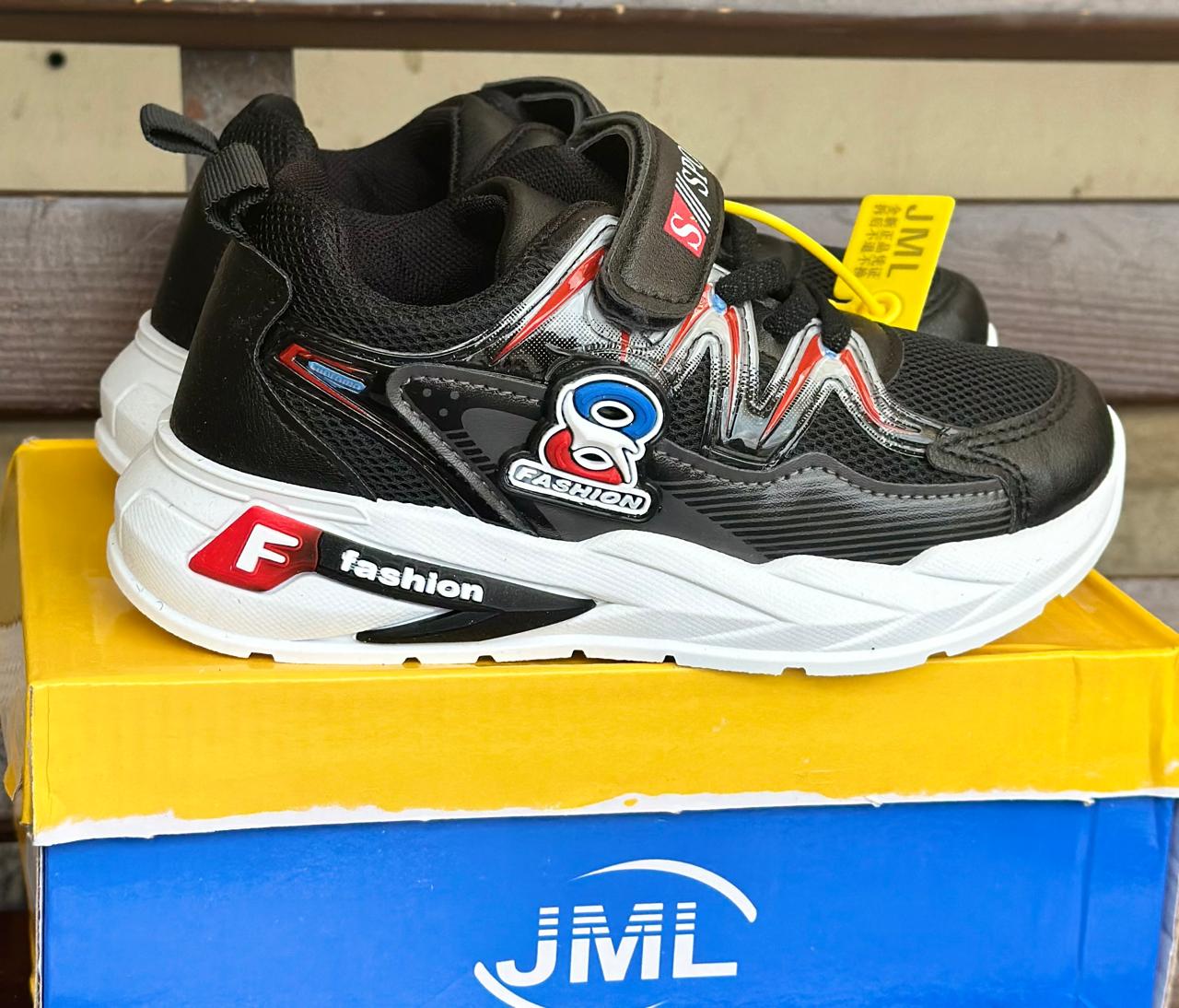 фото весенние кроссовки для мальчиков оптом