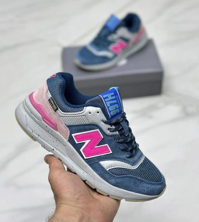 фото весенние женские кроссовки оптом