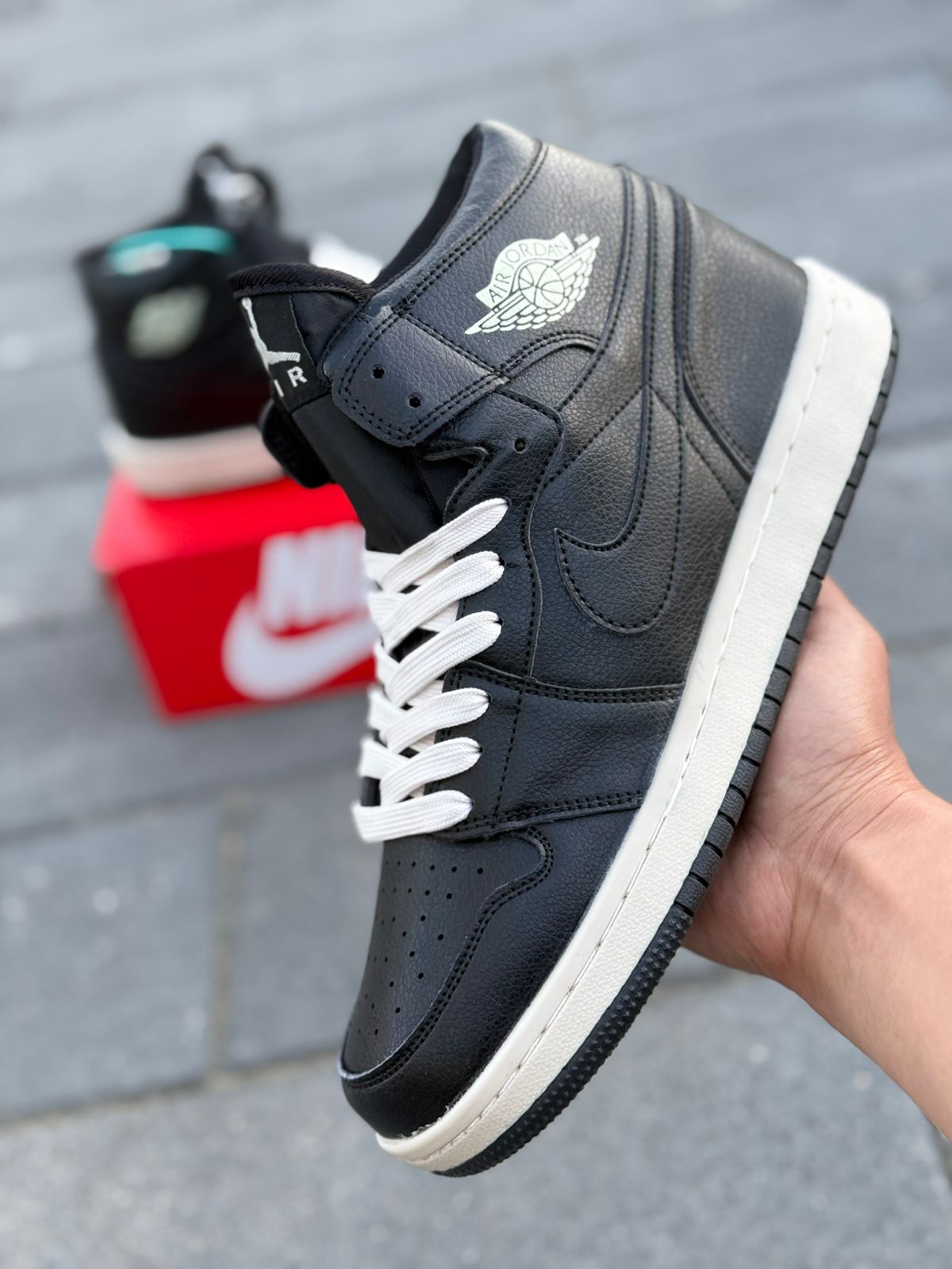 фото осенние женские кроссовки оптом