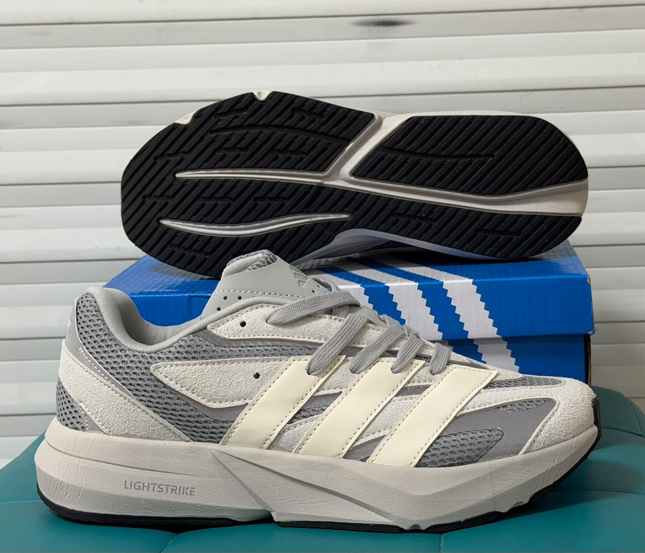 фото Мужские кроссовки Adidas 123225 оптом с доставкой