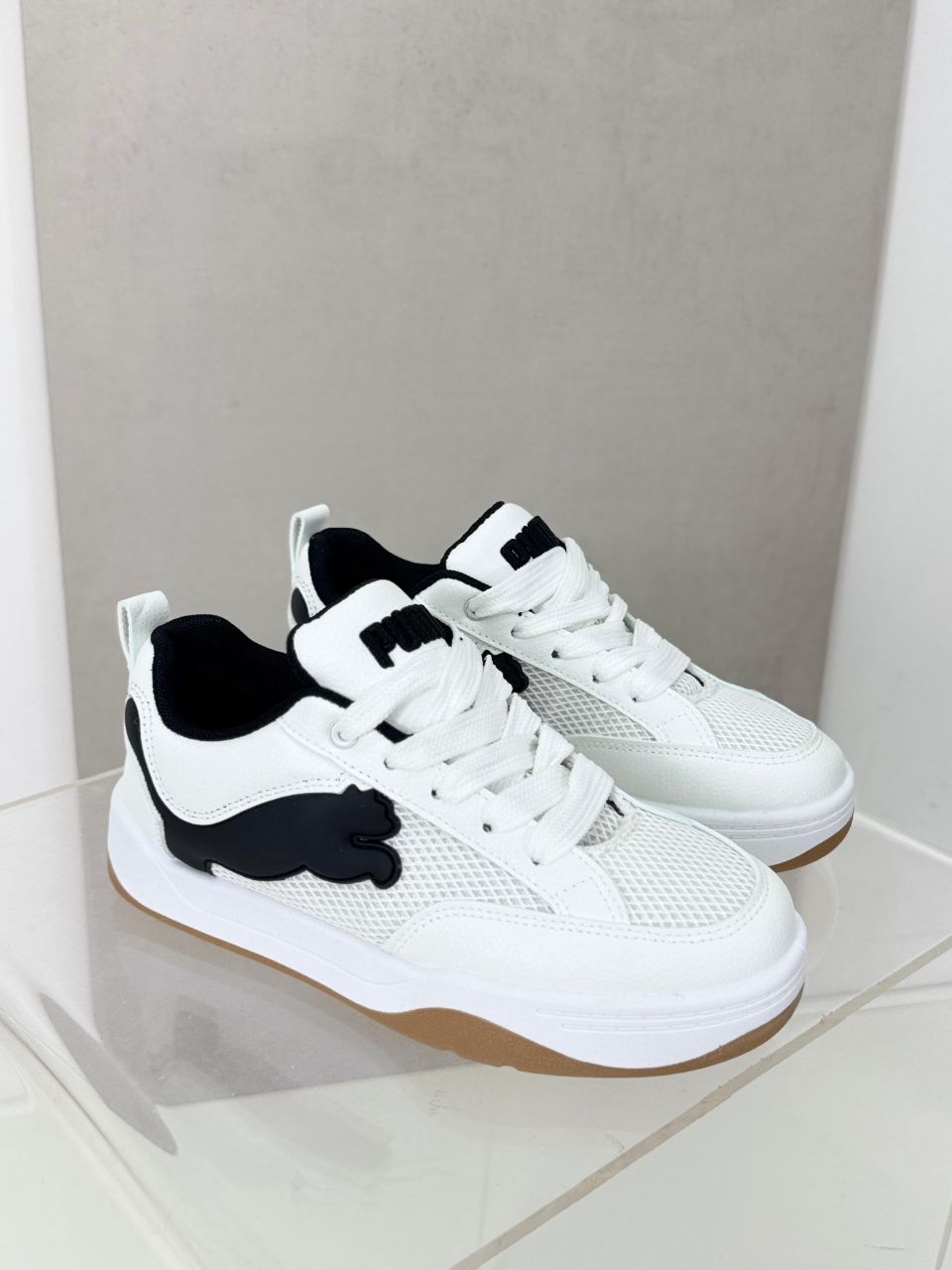 фото весенние женские кроссовки оптом