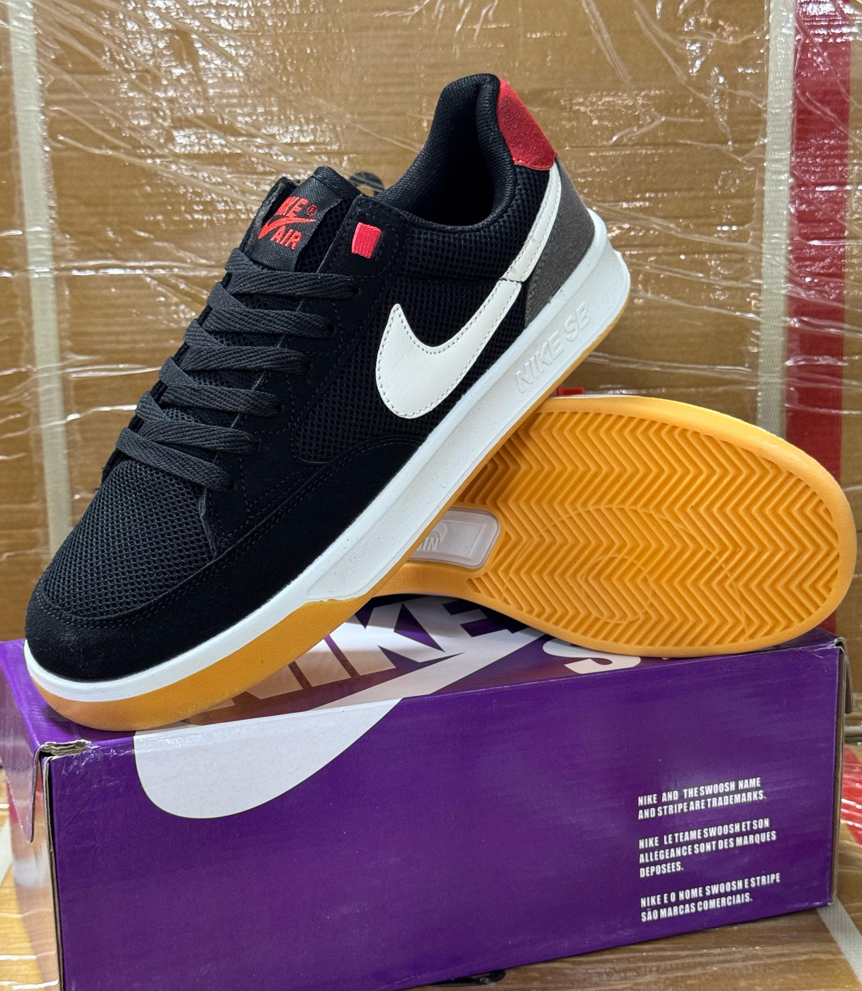 фото весенние мужские кроссовки оптом с доставкой